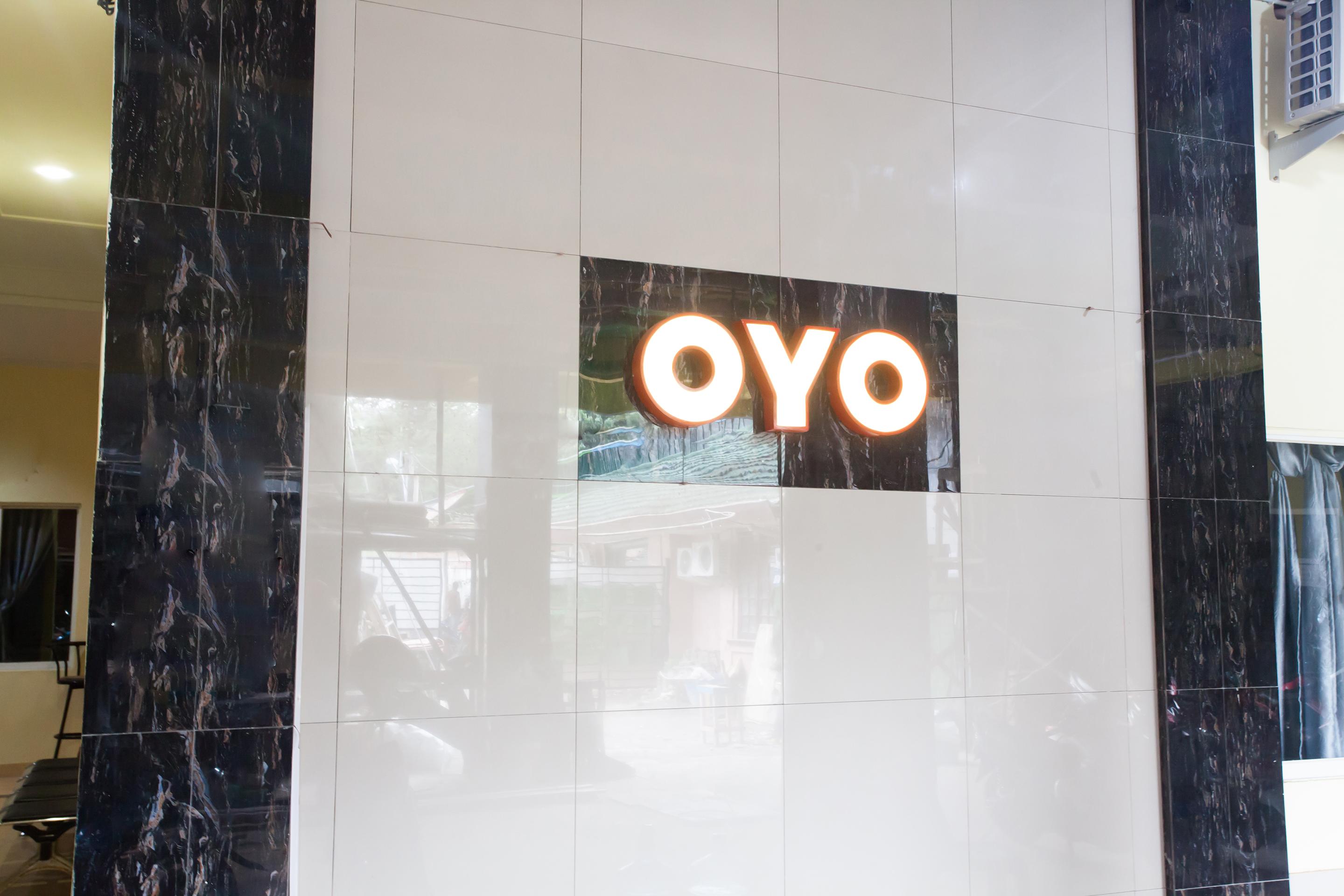 Oyo 990 Stadion Residence Syariah Μεντάν Εξωτερικό φωτογραφία